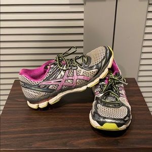ASICS running shoe size 8.5